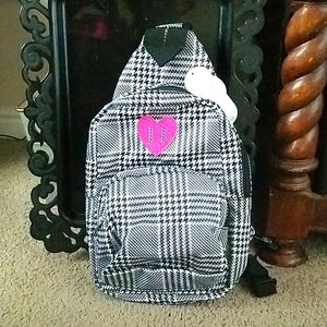 Big girl sling shoulder bag